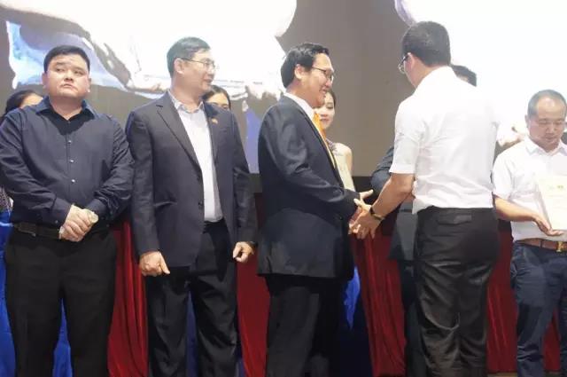 燃?xì)饪緺t,旋轉(zhuǎn)爐,熱風(fēng)循環(huán)爐,冷凍醒發(fā)箱,起酥機(jī),組合爐-賽思達(dá)-世界級(jí)烘焙設(shè)備品牌 燃?xì)饪緺t,旋轉(zhuǎn)爐,熱風(fēng)循環(huán)爐,冷凍醒發(fā)箱,起酥機(jī),組合爐-賽思達(dá)-世界級(jí)烘焙設(shè)備品牌