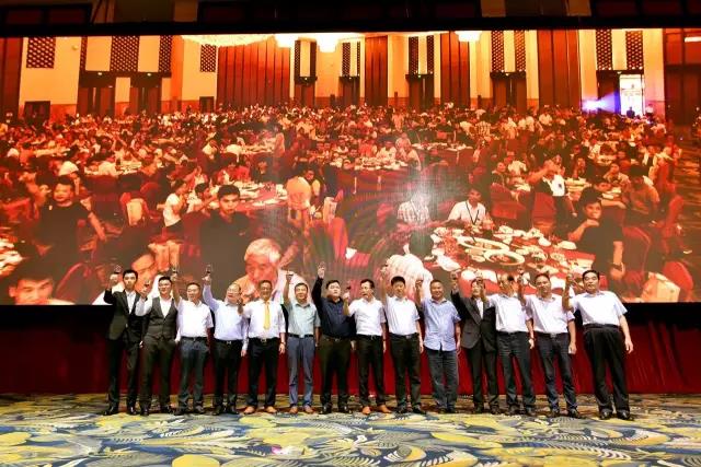 燃?xì)饪緺t,旋轉(zhuǎn)爐,熱風(fēng)循環(huán)爐,冷凍醒發(fā)箱,起酥機(jī),組合爐-賽思達(dá)-世界級(jí)烘焙設(shè)備品牌 燃?xì)饪緺t,旋轉(zhuǎn)爐,熱風(fēng)循環(huán)爐,冷凍醒發(fā)箱,起酥機(jī),組合爐-賽思達(dá)-世界級(jí)烘焙設(shè)備品牌