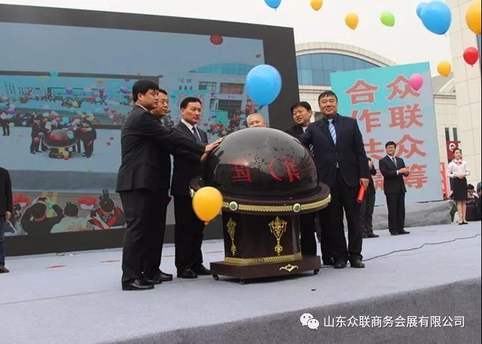 賽思達(dá)董事長唐樹松參加第十二屆中國（博興）國際廚具節(jié)2