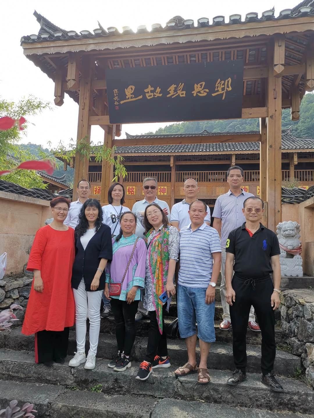 董事長唐樹松 尋紅色記憶，憶鄧恩銘波瀾一生