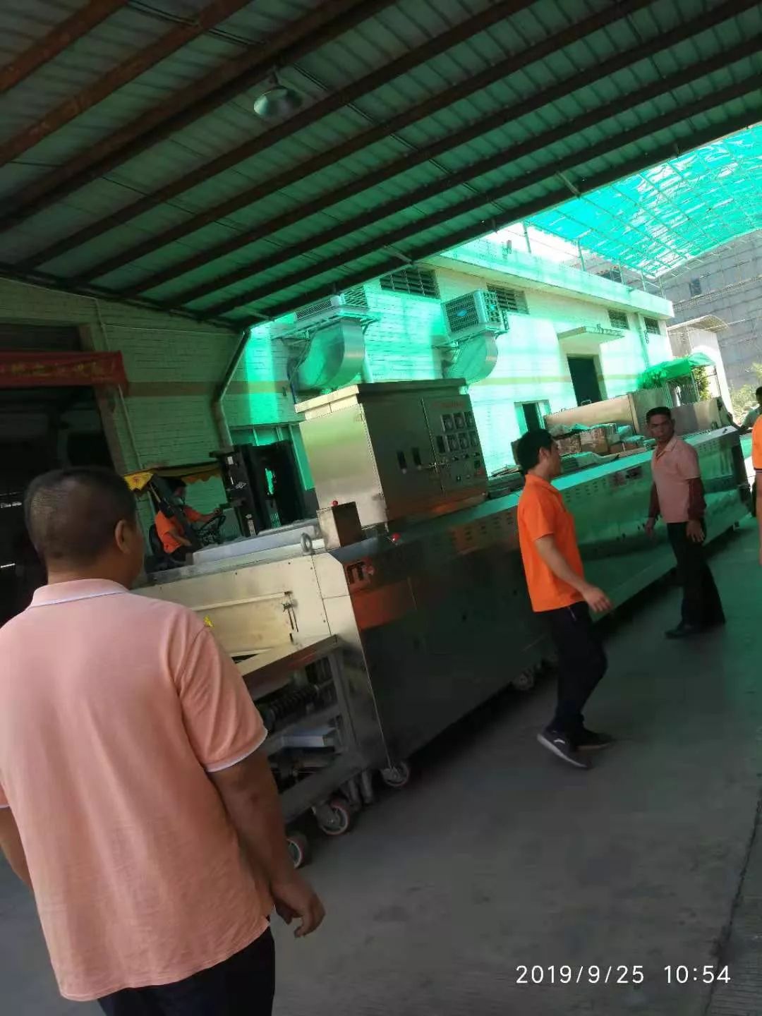 「賽思達烘焙設(shè)備」隧道爐遠銷德國