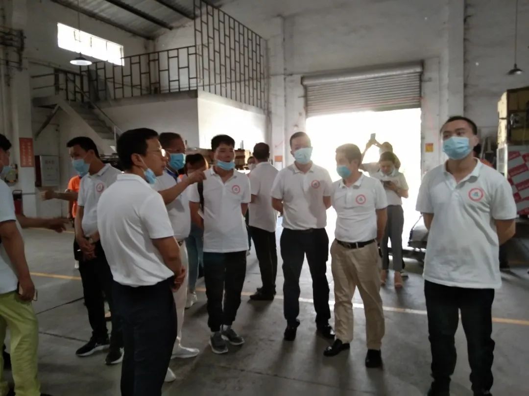 【賽思達烤箱】四川省酒店用品行業(yè)協(xié)會考察團蒞臨賽思達參觀指導(dǎo)