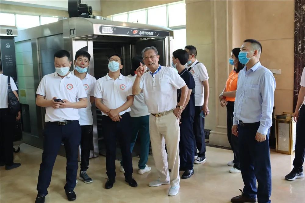 【賽思達烤箱】四川省酒店用品行業(yè)協(xié)會考察團蒞臨賽思達參觀指導(dǎo)