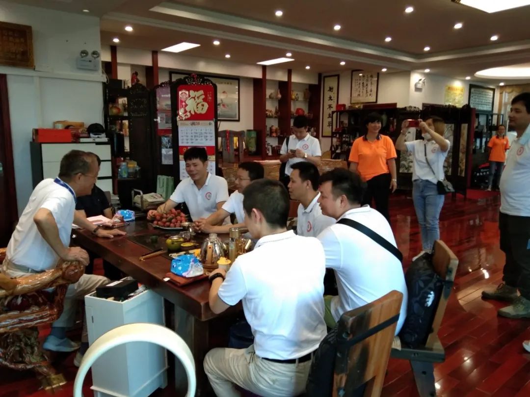 【賽思達烤箱】四川省酒店用品行業(yè)協(xié)會考察團蒞臨賽思達參觀指導(dǎo)