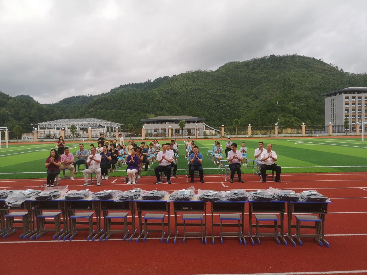 省酒協(xié)會長、賽思達董事長唐樹松先生赴貴州考察對接東西部扶貧協(xié)作工作